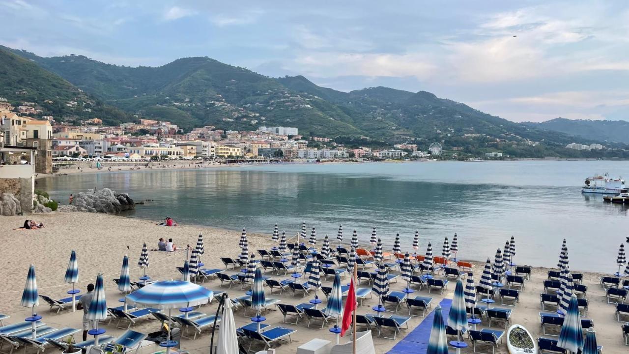 Mare Azzurro Villa Campofelice Di Roccella Exterior foto