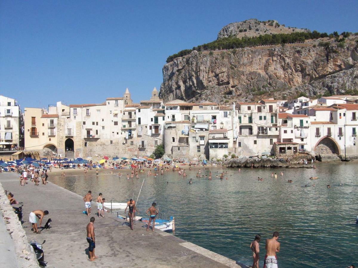Mare Azzurro Villa Campofelice Di Roccella Exterior foto